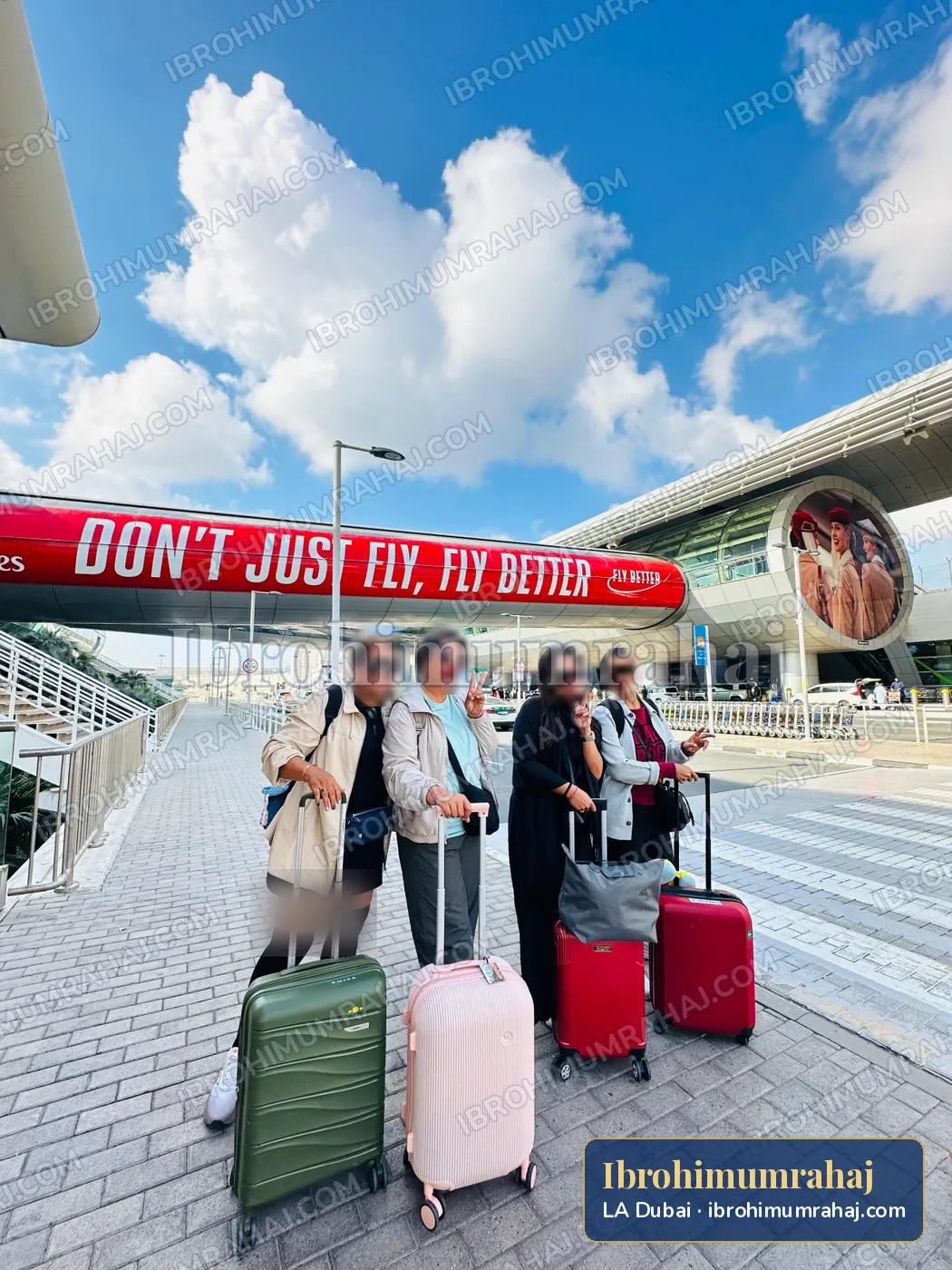 Tiba di Bandara Internasional Dubai — LA Umroh Plus Dubai Ibrohimumrahaj